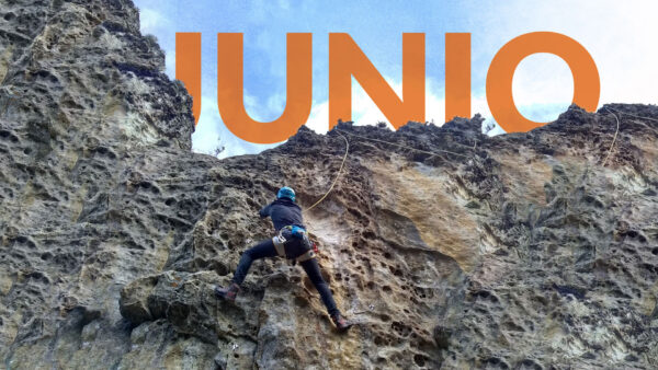 Vive la emoción del senderismo y la escalada natural en Cundinamarca. Caminatas guiadas para conectar con la montaña. Deportes de aventura cerca a Bogotá